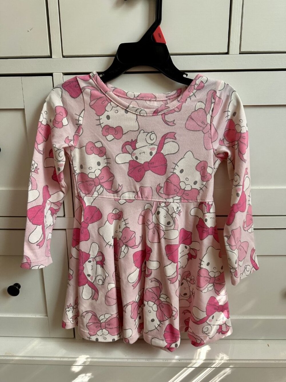 Hello Kitty - Girl’s Pink Hello Kitty and Friends Long sleeve Dress!